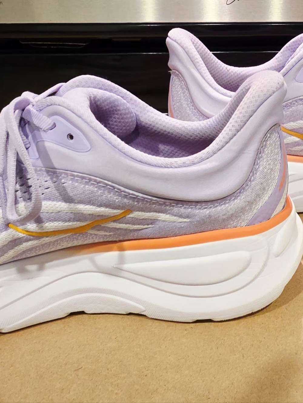 ​HOKA Bondi 9 Women’s Size 11B Lavender / Orange - Worn Twice! - Picture 6 of 7